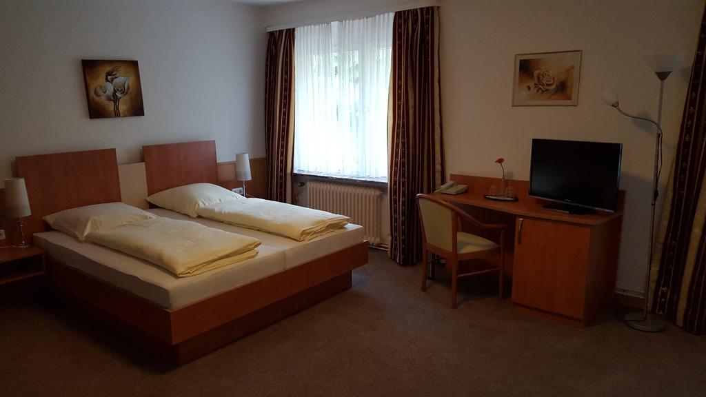 Waldhotel Zur Holzmuhle Eldagsen Buitenkant foto