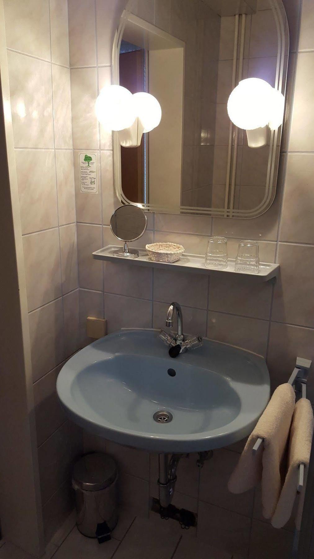 Waldhotel Zur Holzmuhle Eldagsen Buitenkant foto