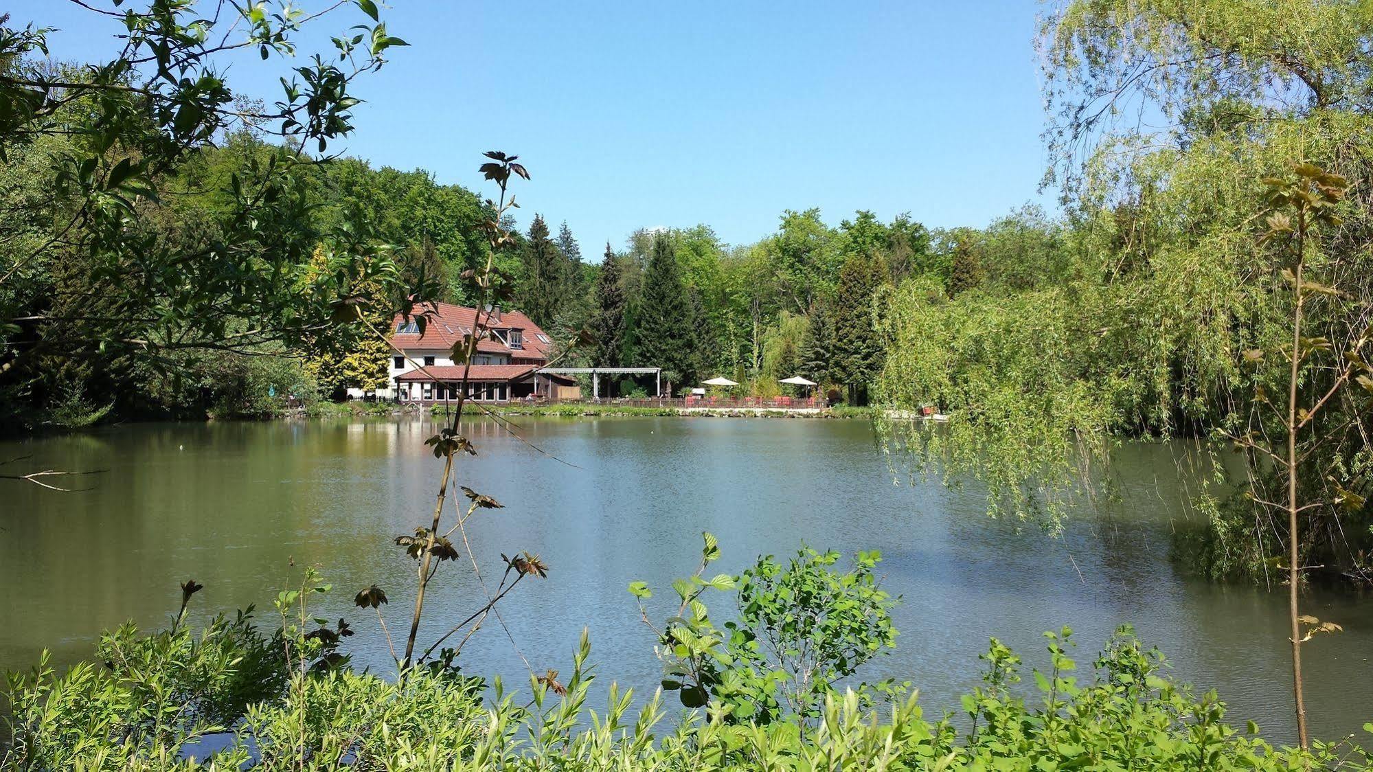 Waldhotel Zur Holzmuhle Eldagsen Buitenkant foto