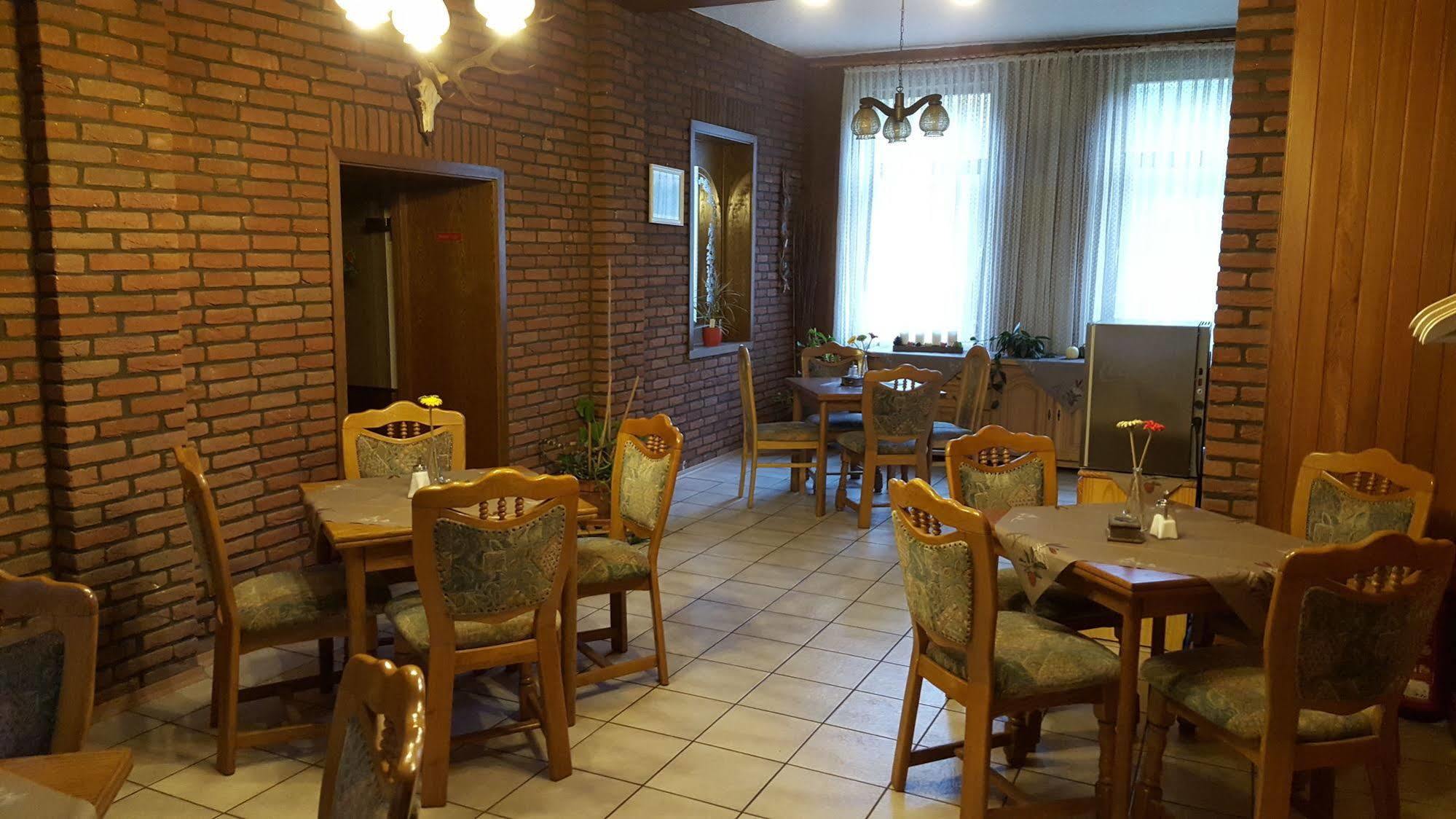 Waldhotel Zur Holzmuhle Eldagsen Buitenkant foto